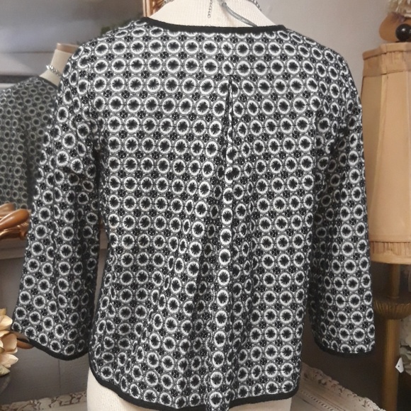 jacket quarter sleeve - Picture 2 of 2